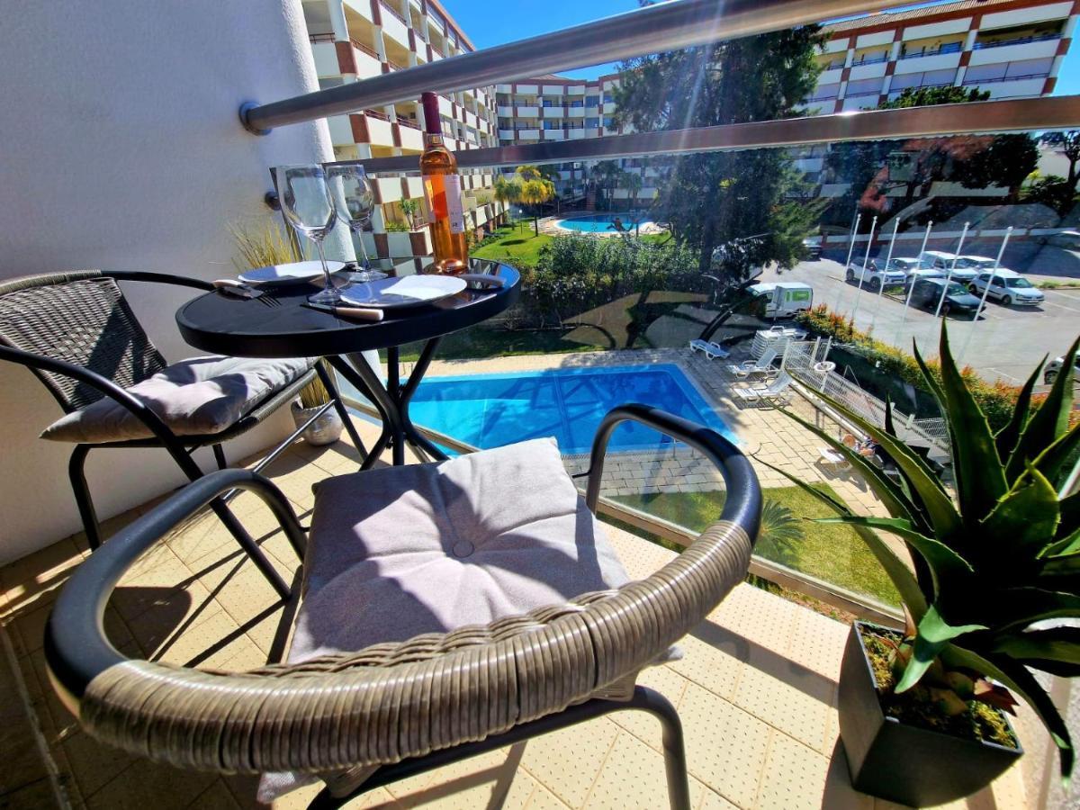 Zarco - Cosy Apartment In Vilamoura With A Balcony With View To The 2 Swimming Pools - Near The Beach & The Marina Quarteira Eksteriør billede