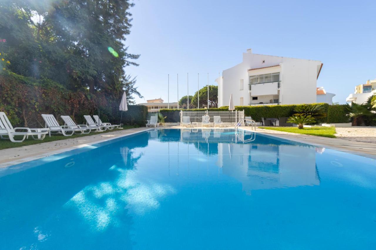 Zarco - Cosy Apartment In Vilamoura With A Balcony With View To The 2 Swimming Pools - Near The Beach & The Marina Quarteira Eksteriør billede