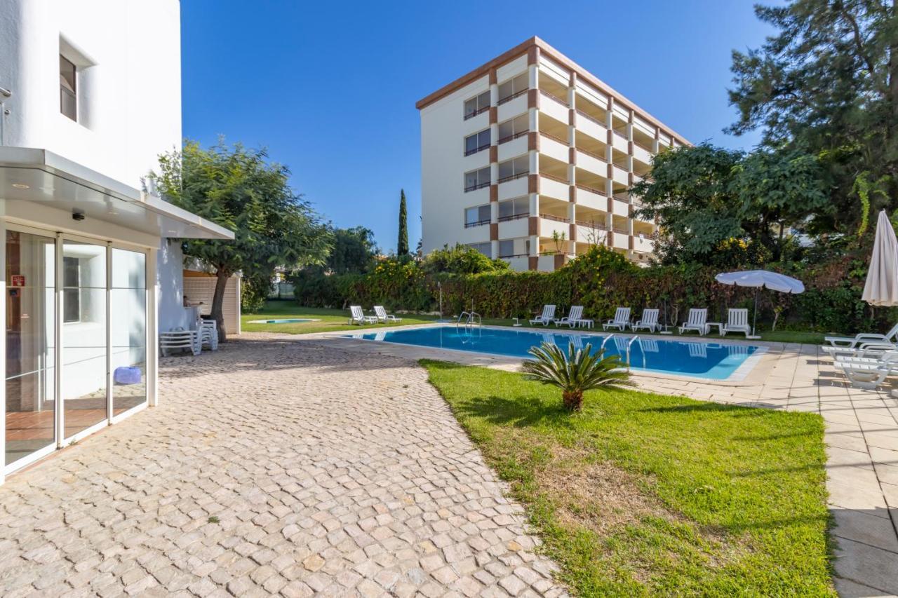 Zarco - Cosy Apartment In Vilamoura With A Balcony With View To The 2 Swimming Pools - Near The Beach & The Marina Quarteira Eksteriør billede