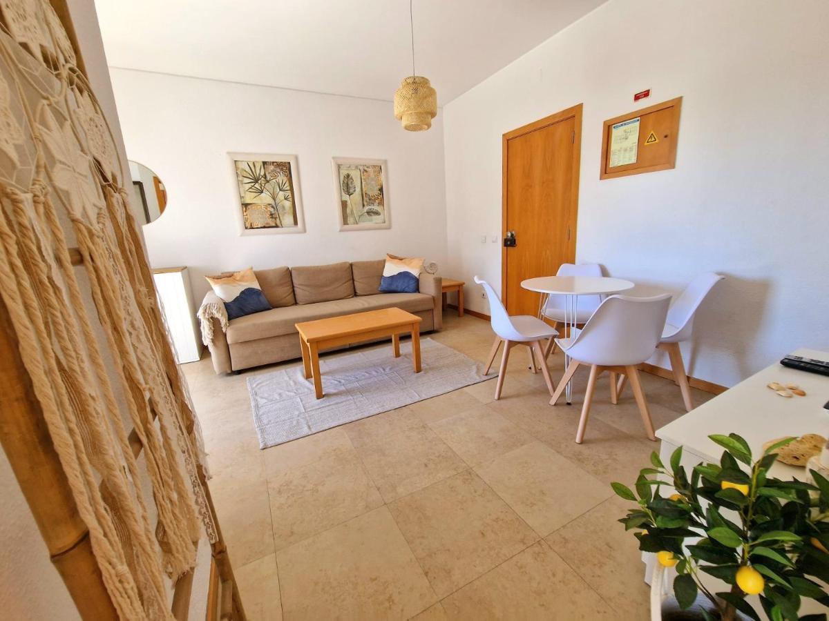 Zarco - Cosy Apartment In Vilamoura With A Balcony With View To The 2 Swimming Pools - Near The Beach & The Marina Quarteira Eksteriør billede