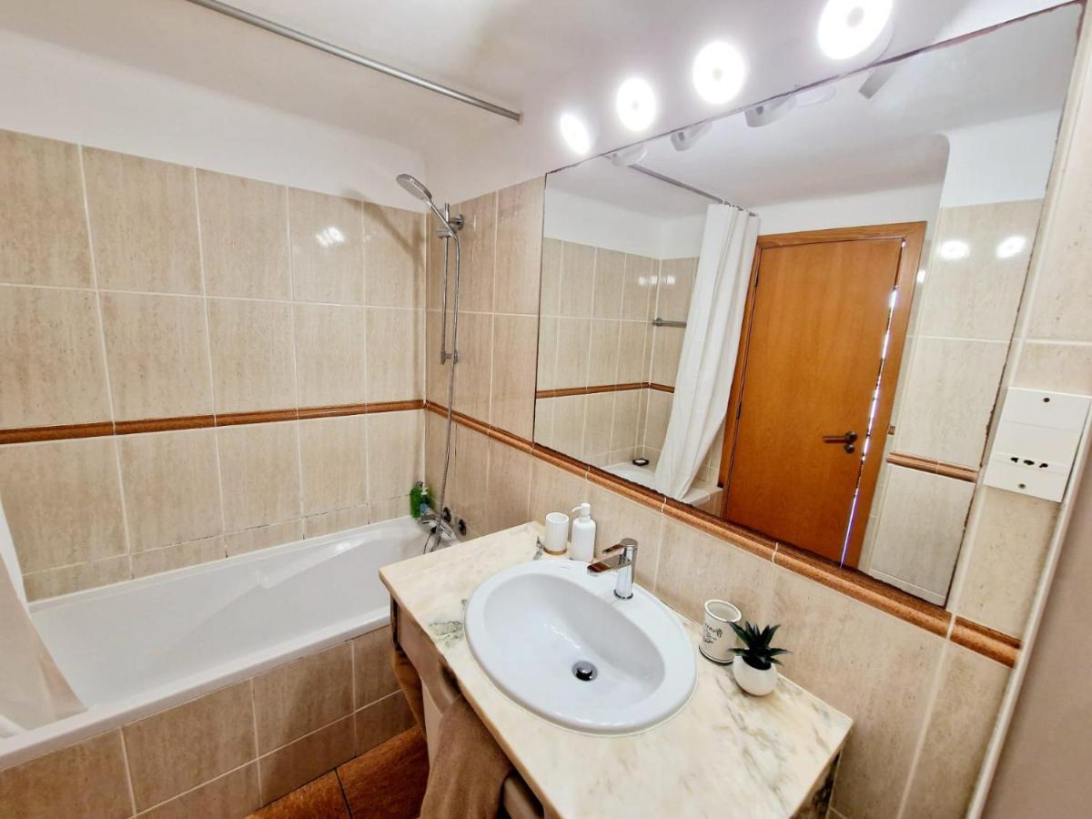 Zarco - Cosy Apartment In Vilamoura With A Balcony With View To The 2 Swimming Pools - Near The Beach & The Marina Quarteira Eksteriør billede