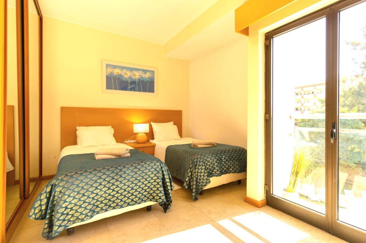 Zarco - Cosy Apartment In Vilamoura With A Balcony With View To The 2 Swimming Pools - Near The Beach & The Marina Quarteira Eksteriør billede