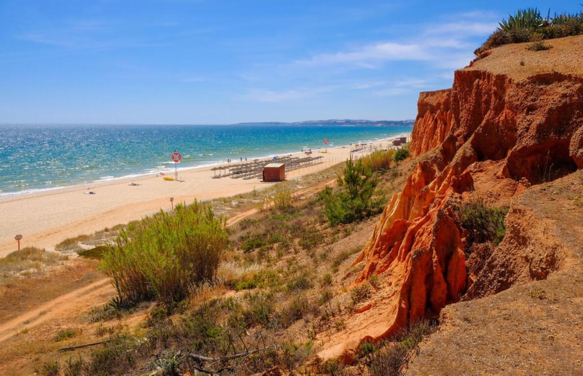 Zarco - Cosy Apartment In Vilamoura With A Balcony With View To The 2 Swimming Pools - Near The Beach & The Marina Quarteira Eksteriør billede